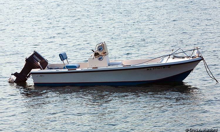 The 17 foot Mako Motorboat Rental at Mansell Boats Rental Company