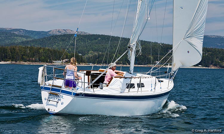 The Cal 31 WindDancer Sailboat Rental at Mansell Boats Rental Company